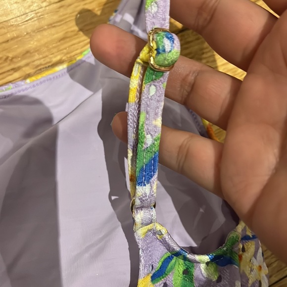 New Farm Rio Lemon Drop Low-Back One-Piece Swimsuit - Picture 7 of 14